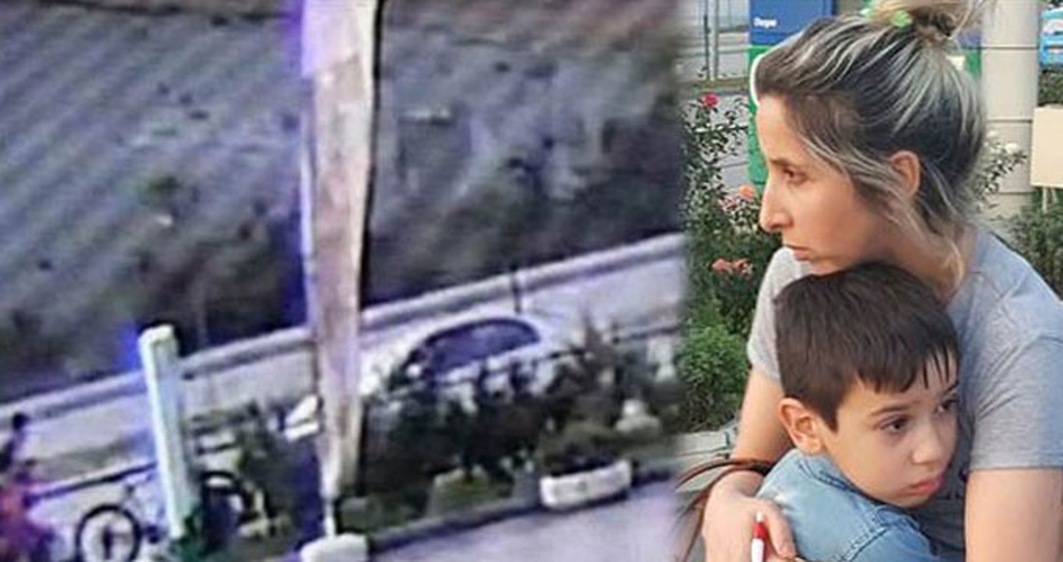 Otomobil Yol Kenarında Oturan Çocuklara Çarptı