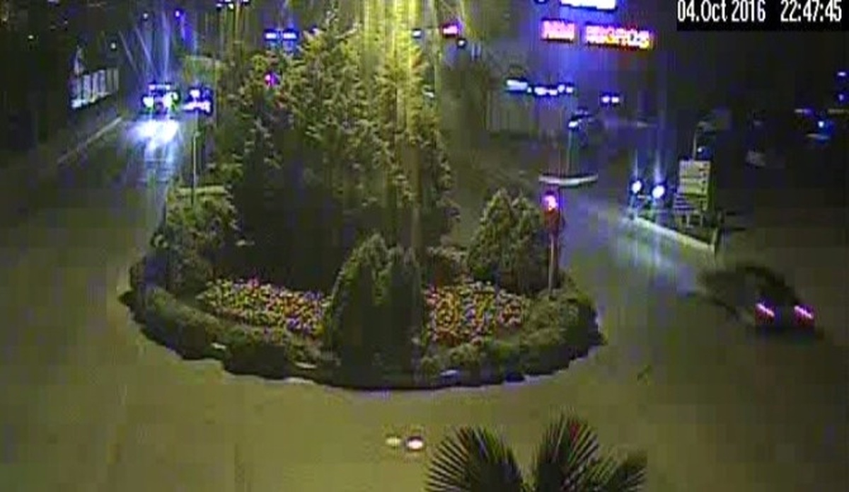 Otomobilin Takla Atma Anı Güvenlik Kamerasında
