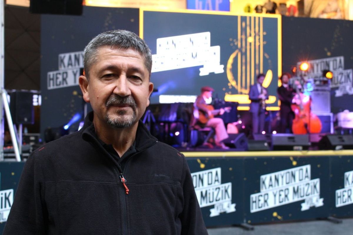 Rıdvan Şükür, Kanyon\'da Müziğe doydu.