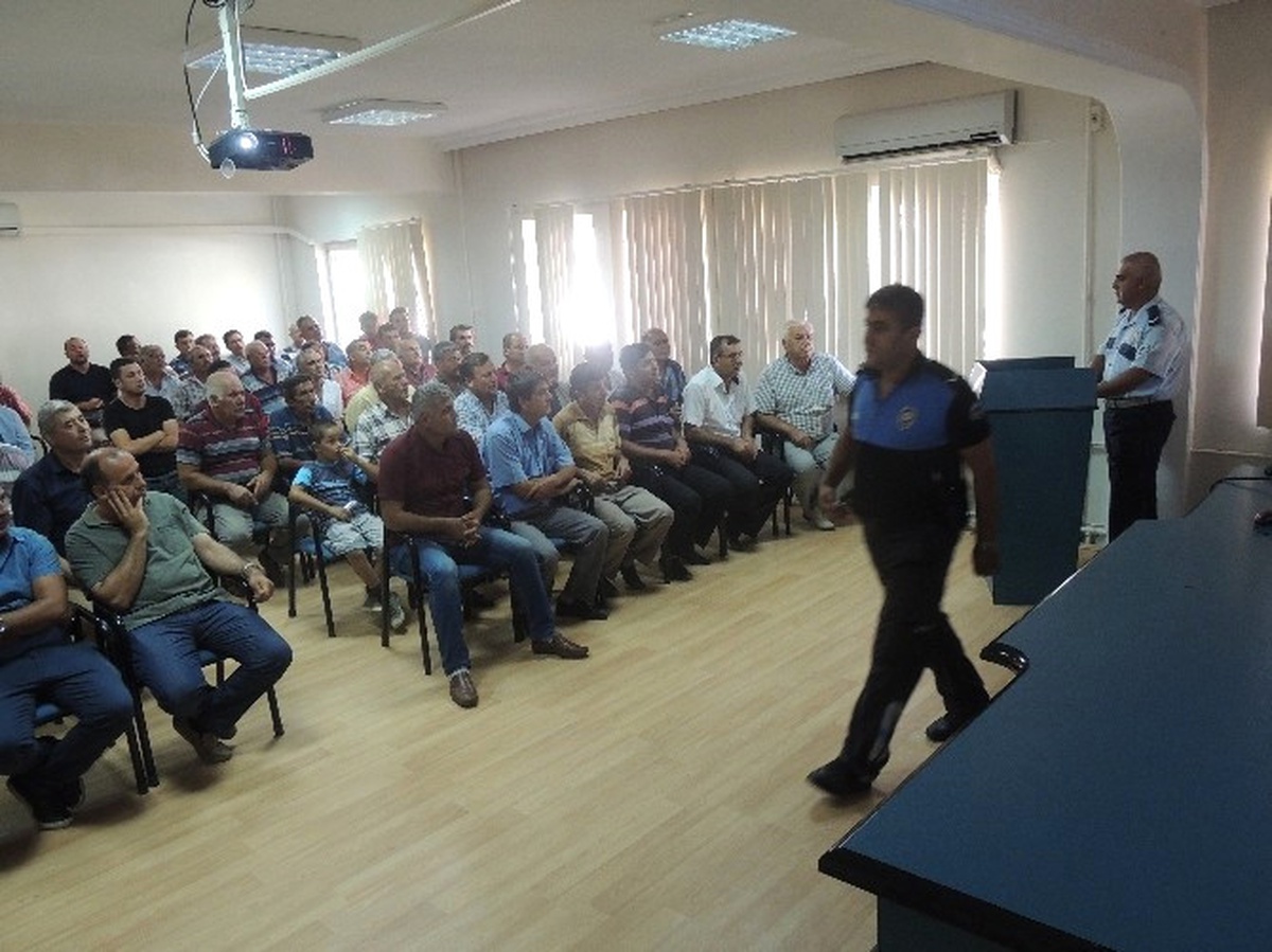 Şoförlere Trafik ve Güvenli Yaşam Semineri