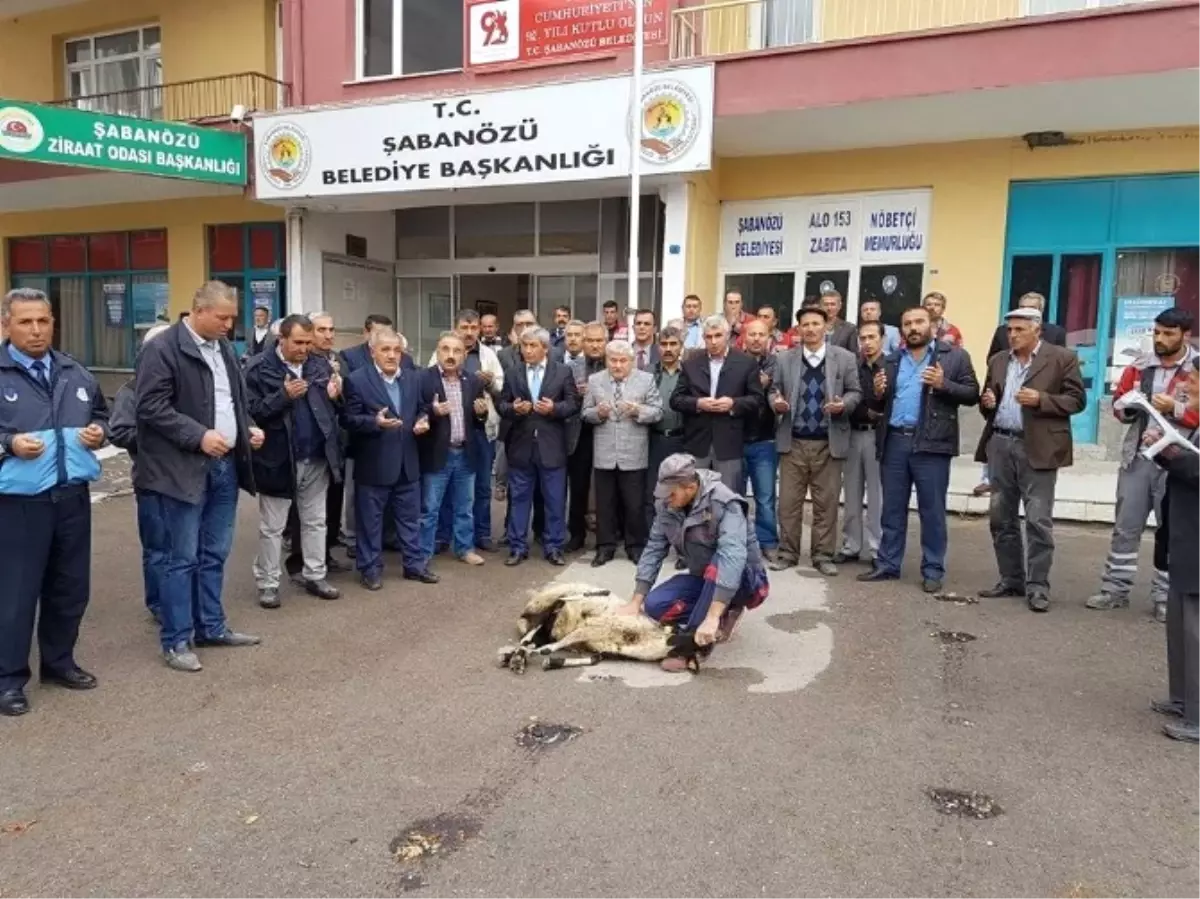 Trafik Kazasında Yaralanan Belediye Başkanı Karakaya Görevine Başladı