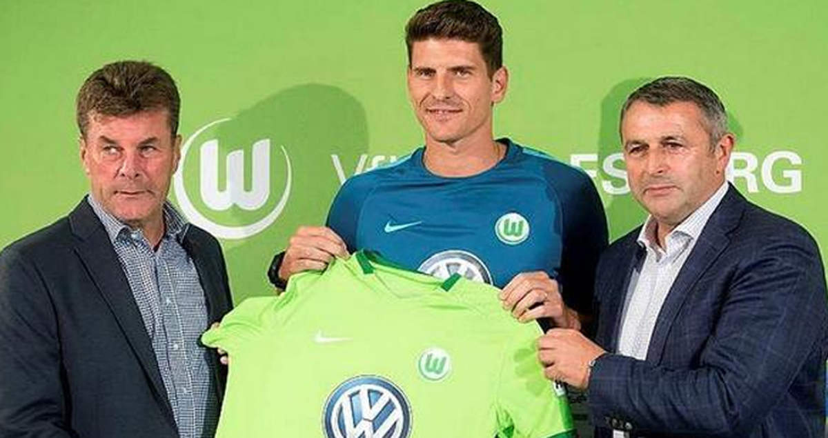 Wolfsburg, Teknik Direktör Dieter Hecking ile Yollarını Ayırdı