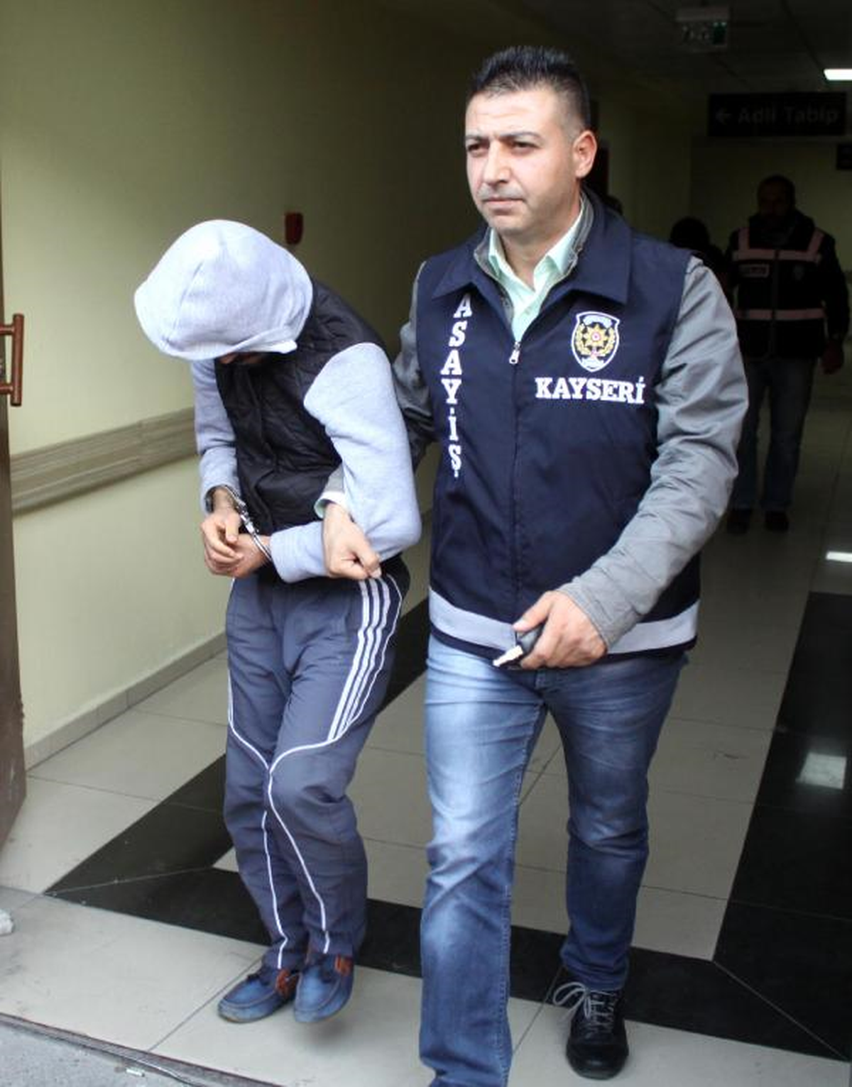 Yaşlı Kadın Torunları Tarafından Öldürüldü (2)
