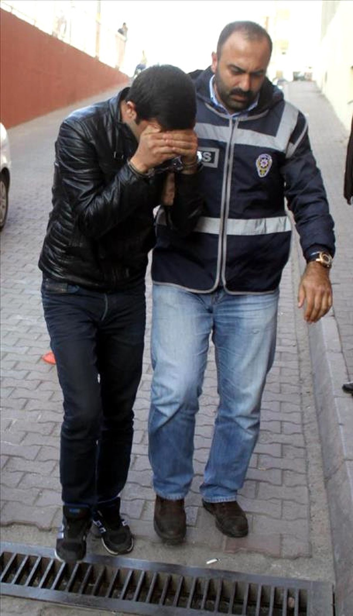 Yaşlı Kadın Torunları Tarafından Öldürüldü