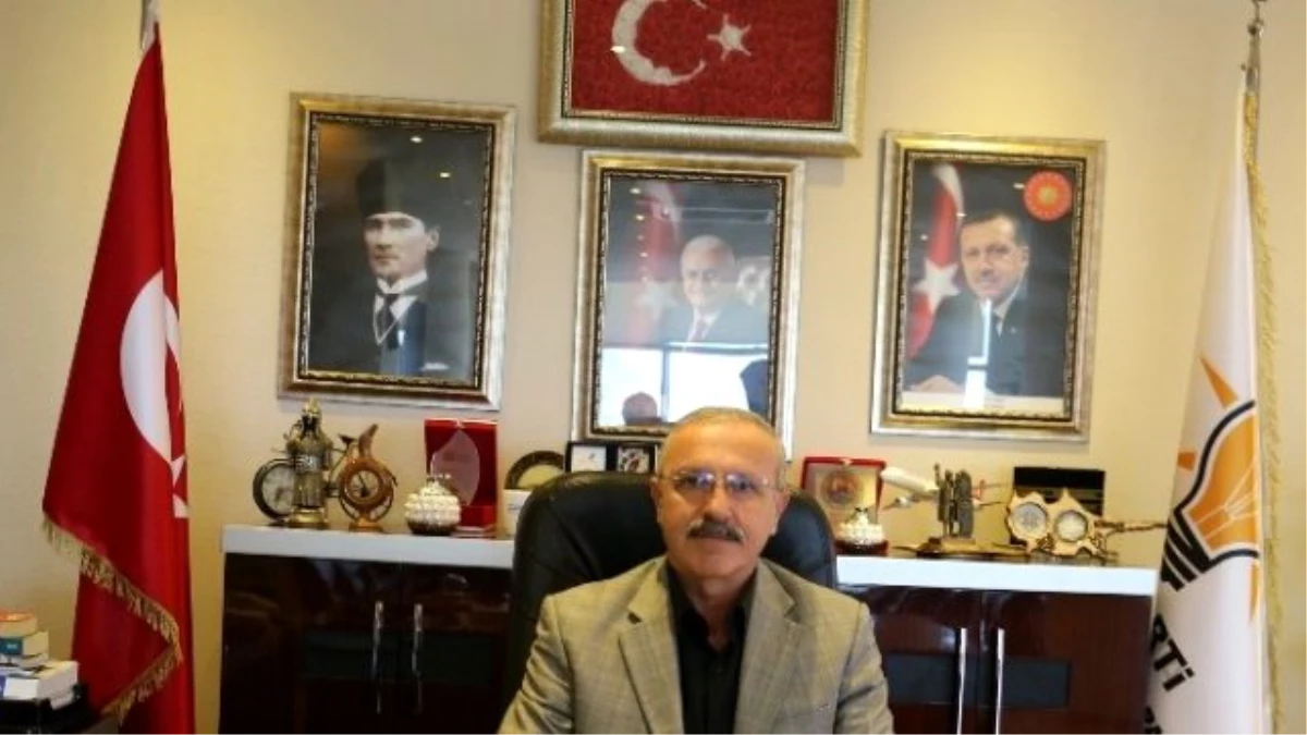 AK Parti Mersin İl Başkan Yardımcısı Peker, Muhtarlar Günü\'nü Kutladı