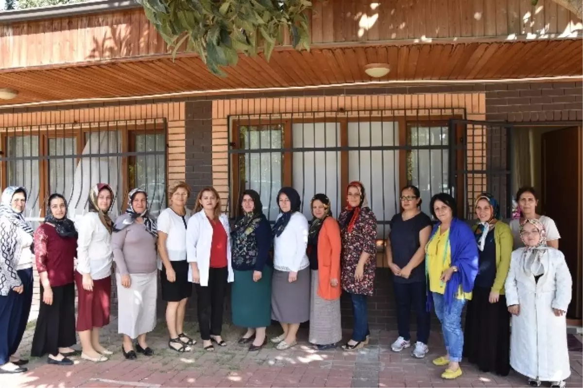 Alanya\'da Evde Güvenilir Gıda ve Sağlıklı Mutfak Sırları Semineri