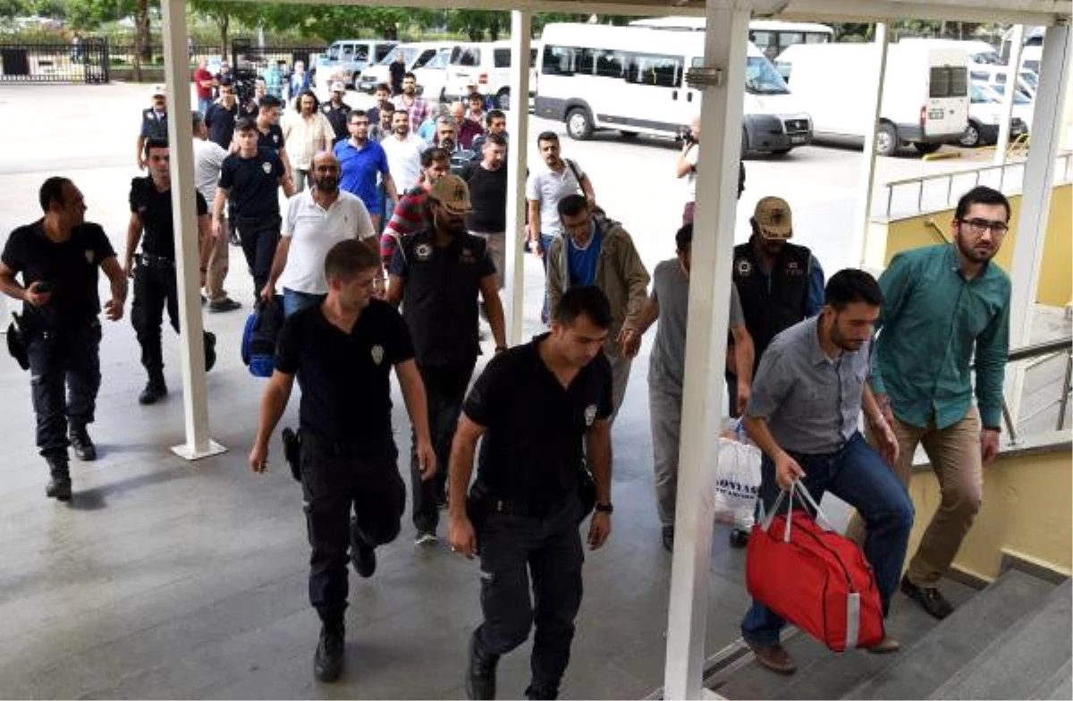 Antalya\'da Fetö\'den 14 Polis Tutuklandı