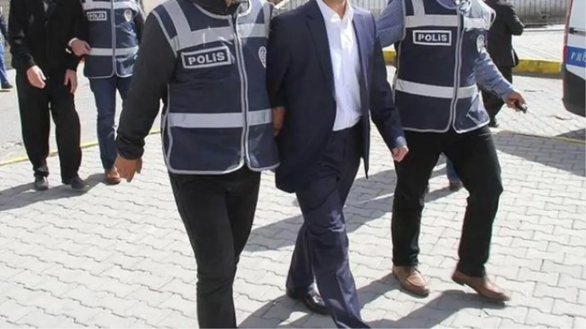 Antalya\'daki Fetö Soruşturmasında 2 Bin 500 Kişiye Adli İşlem Yapıldı