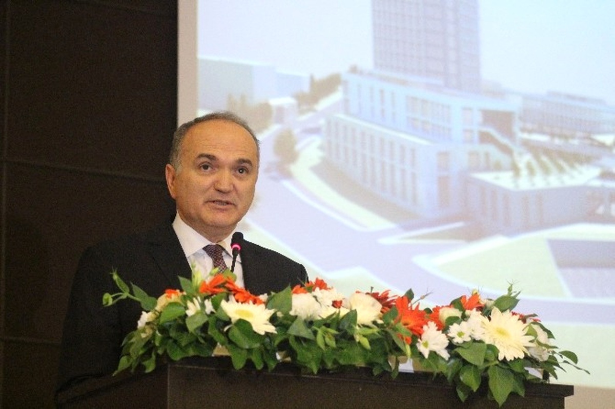 Bakan Özlü: "Yeni Anayasanın ve Başkanlık Sisteminin Türkiye\'ye, Özellikle de Ekonomiye Büyük Güç...