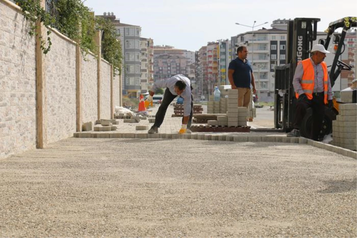 Batmanda Asfaltlama Çalışmaları Sürüyor