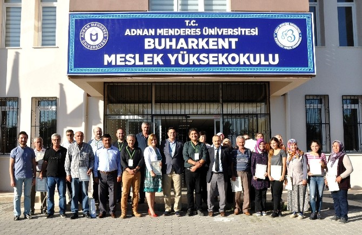 Buharkent\'te Üniversite Halk Kaynaşması