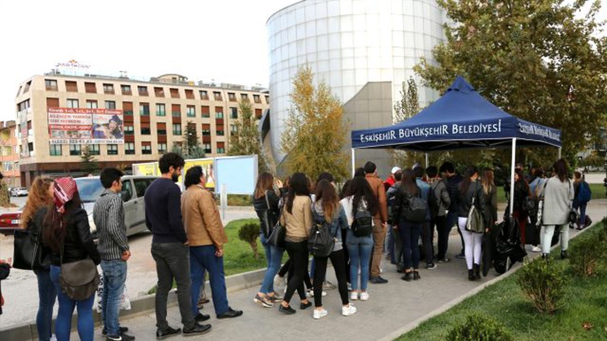 Büyükşehir\'den Öğrencilere Aşure