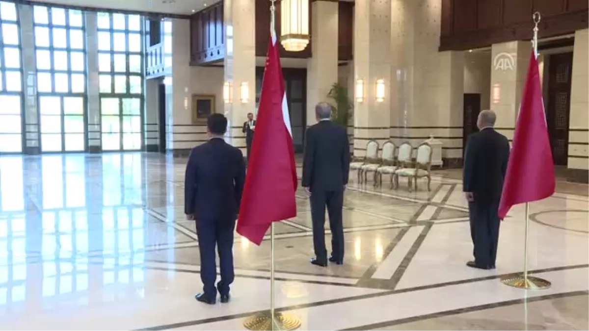 Cumhurbaşkanı Erdoğan, Kuveyt\'in Ankara Büyükelçisi Abdulbari El-Zevavi\'yi Kabul Etti (2)