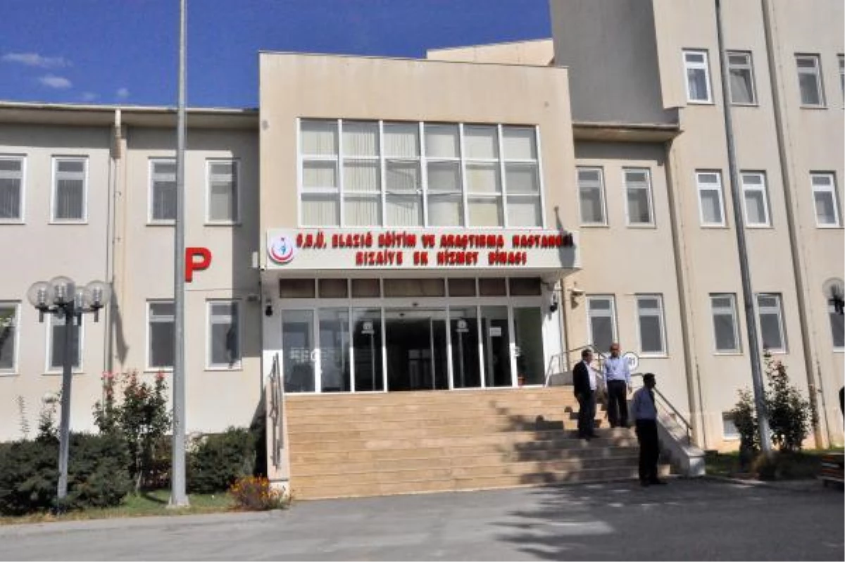 Elazığ\'daki 186 Yıllık Askeri Hastane Sağlık Bakanlığı\'na Devredildi