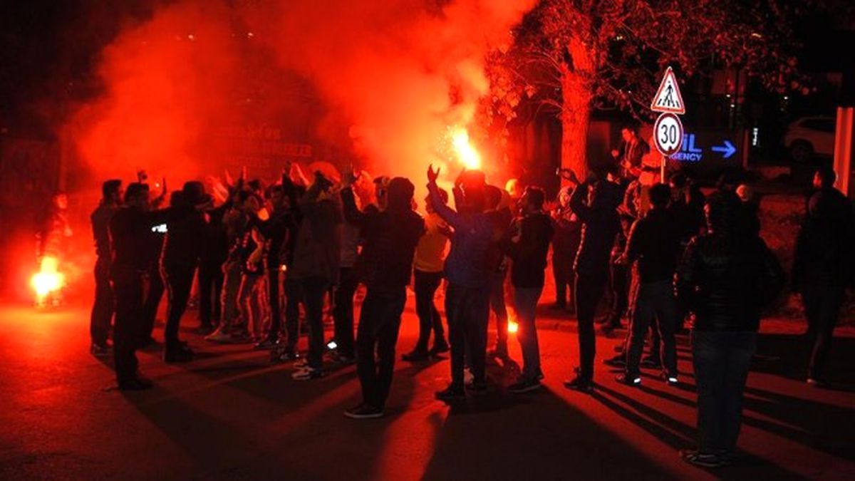 Fenerbahçe Taraftarından Protesto