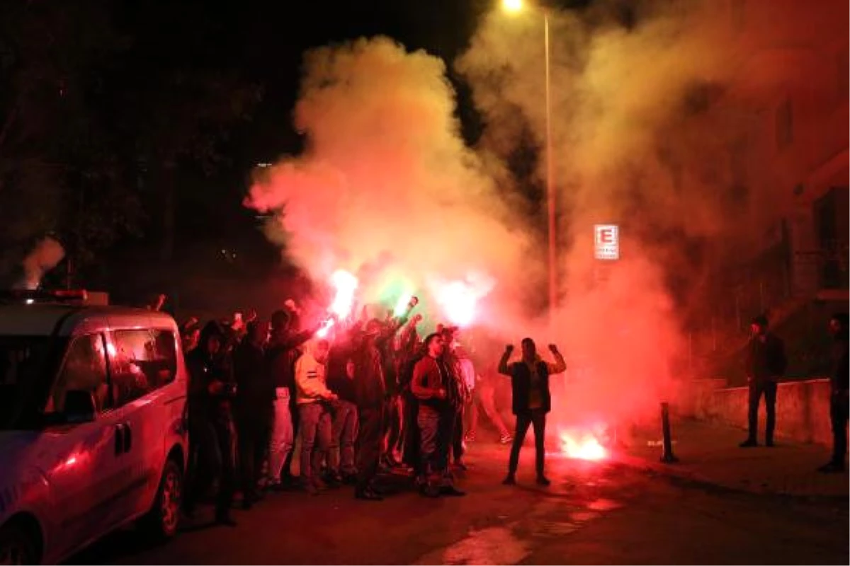 Fenerbahçeli Taraftarlardan Kütahyalı Protestosu