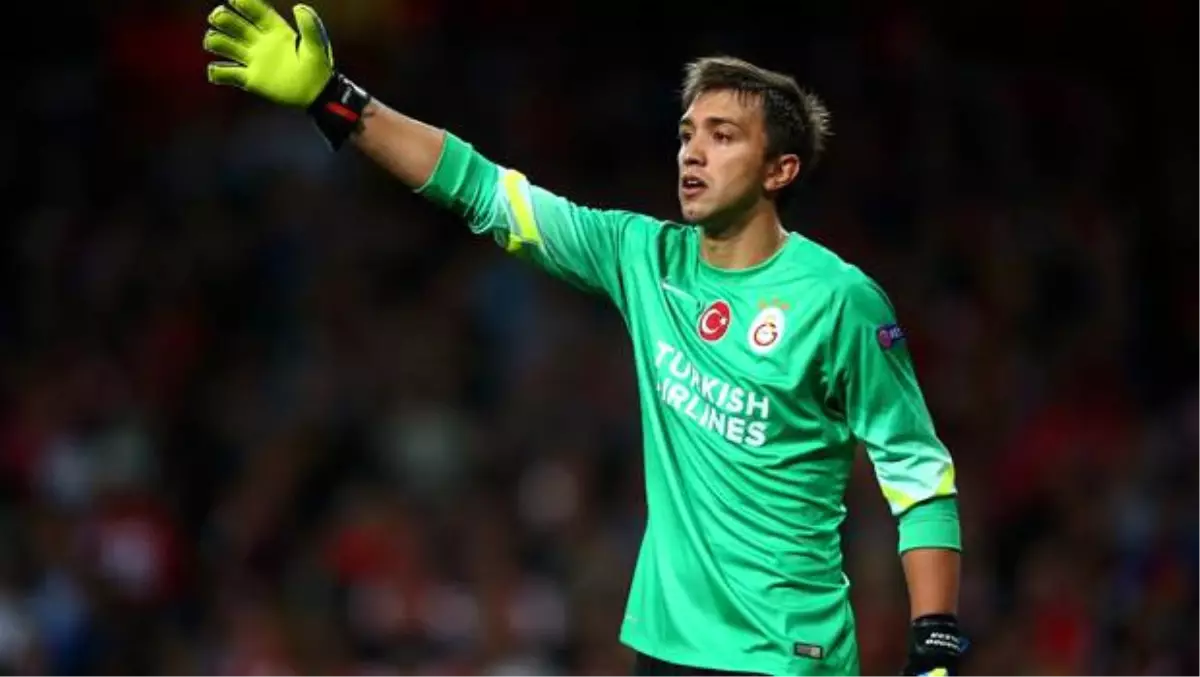 Galatasaray\'ın Uruguaylı Kalecisi Muslera Açıklaması