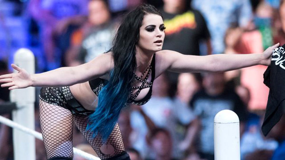 Güreşçi Paige, Sevgilisine Ringde Evlenme Teklif Etti