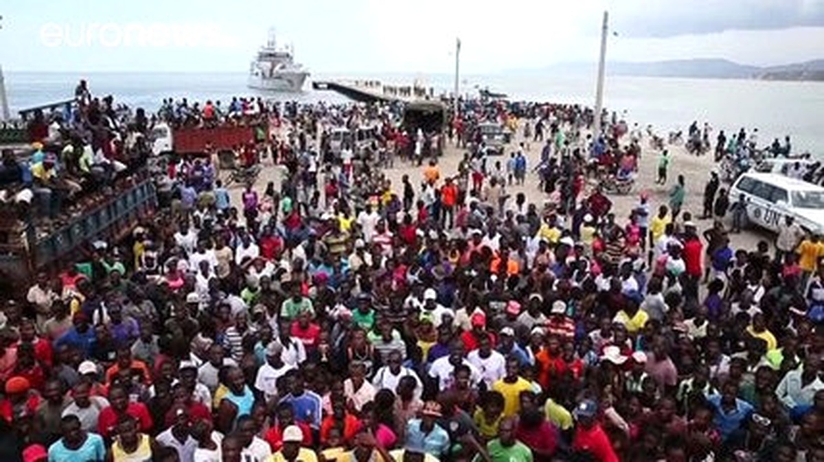 Haiti\'ye Yardım Götüren Güvenlik Gerekçesiyle Yanaşamadı