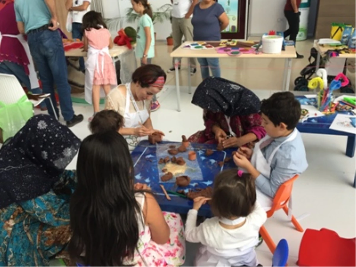 Harran Üniversitesi Standına Yoğun İlgi