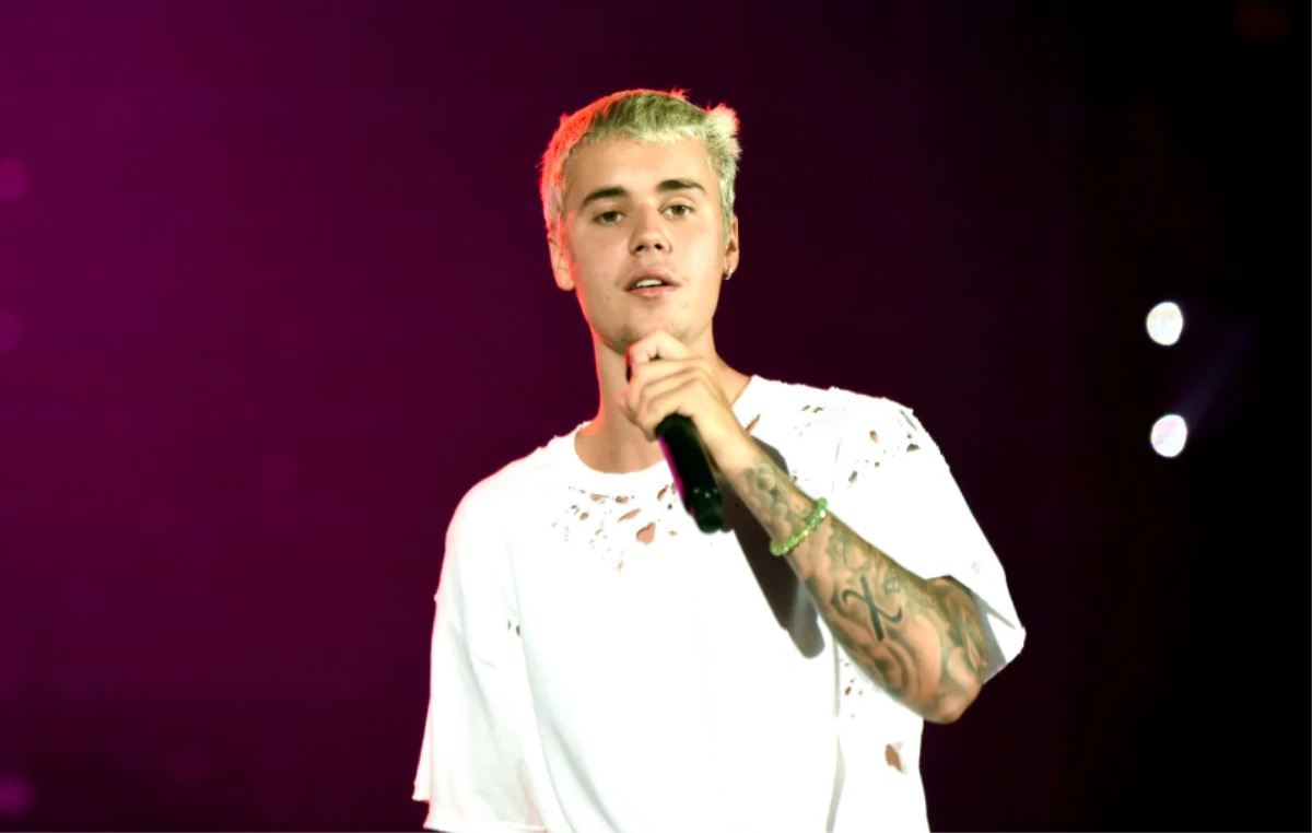 Justin Bieber\'ın Kullandığı Bardak Satışa Çıkarıldı