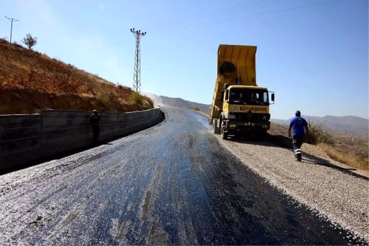 Karagöz Mahalle Yolu Asfaltlandı