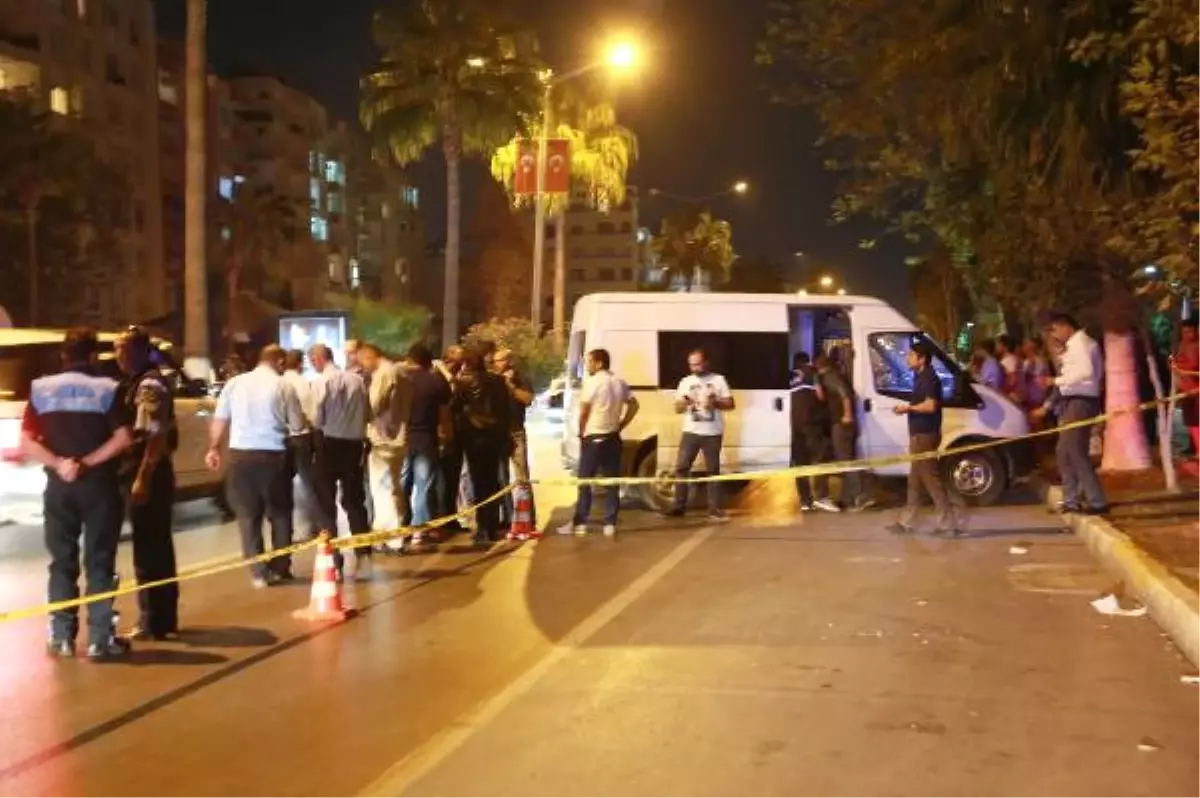 Kavgaya Müdahale Eden Polislere Ateş Açıldı: 2\'si Polis 3 Yaralı