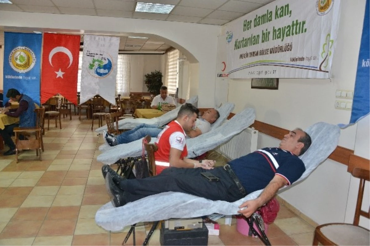 Mersin\'de Ormancılardan Kan Bağışı