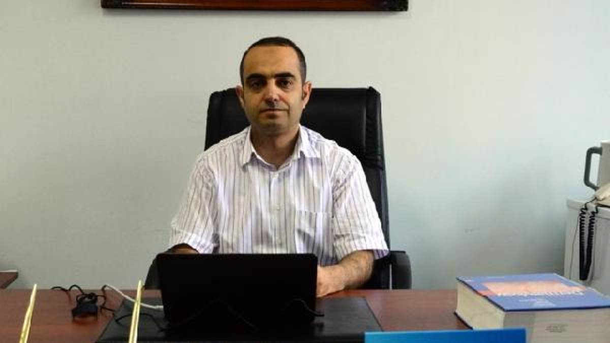 Meslekten İhraç Edilen Profesöre Bylock Tutuklaması