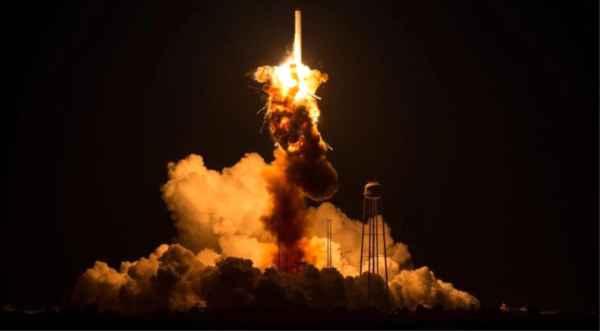 NASA\'nın \'Antares\' Roketi İki Yıl Sonra Havada