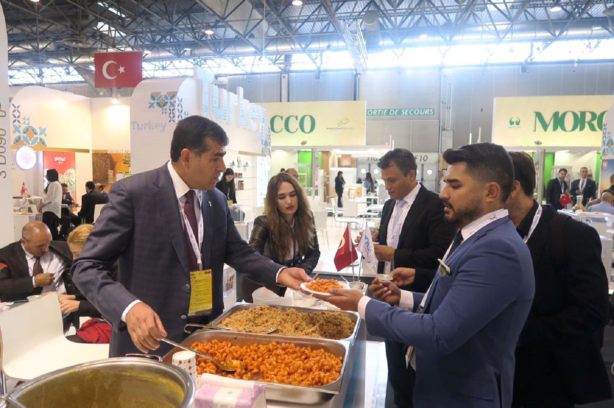 Paris\'e GAİB damgası