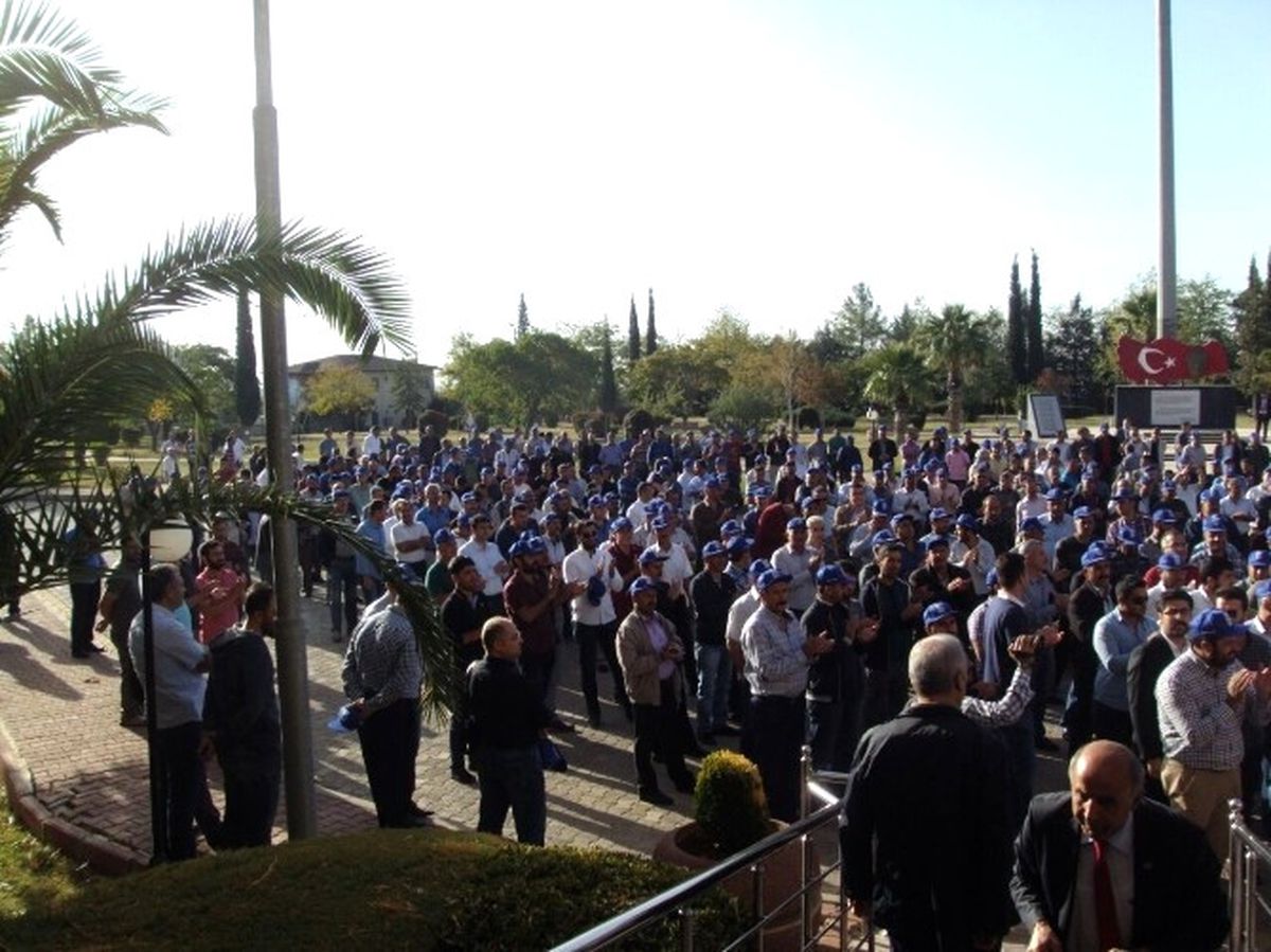 Petrol-İş Sendikasından Protesto Gösterisi