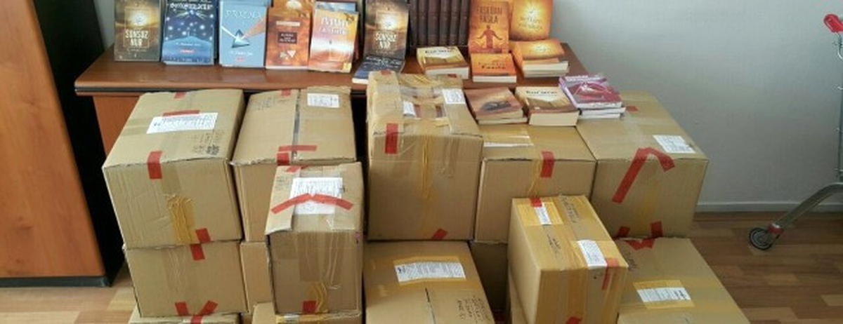 Sarıkamış\'ta Fetö\'ye Ait 320 Kitap, 83 Cd Ele Geçirildi