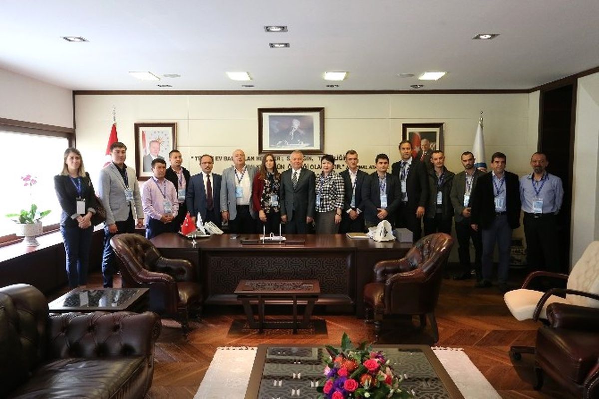 Türk Dünyasından Başkan Zolan\'a Ziyaret