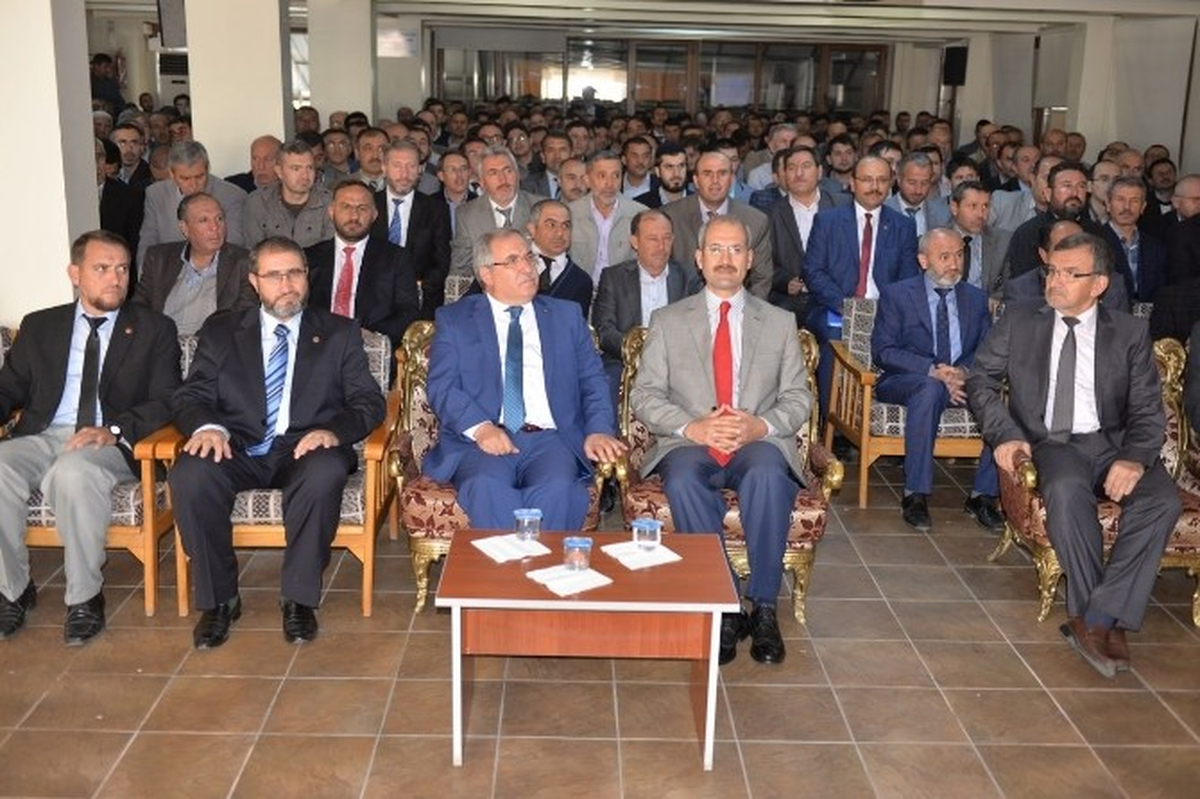 Vali, Müftülüğün Personel Toplantısına Katıldı
