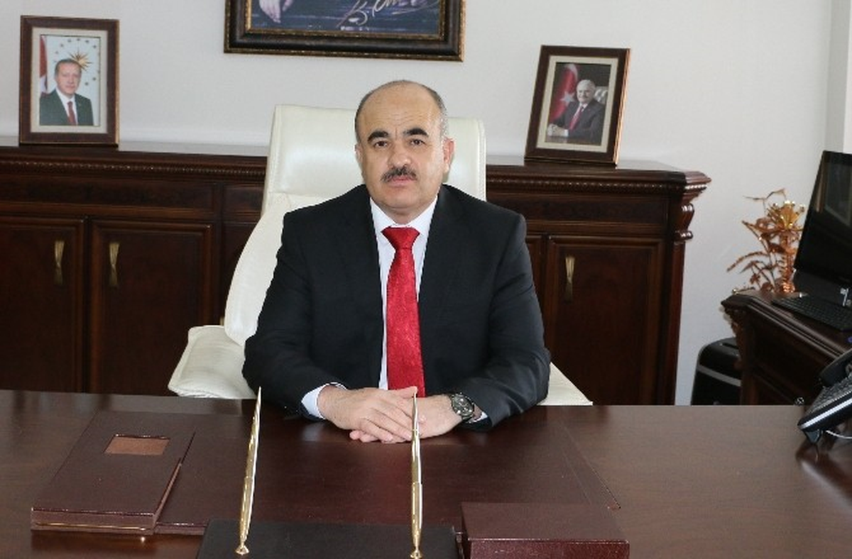Vali Zülkif Dağlı Muhtarlar Gününü Kutladı
