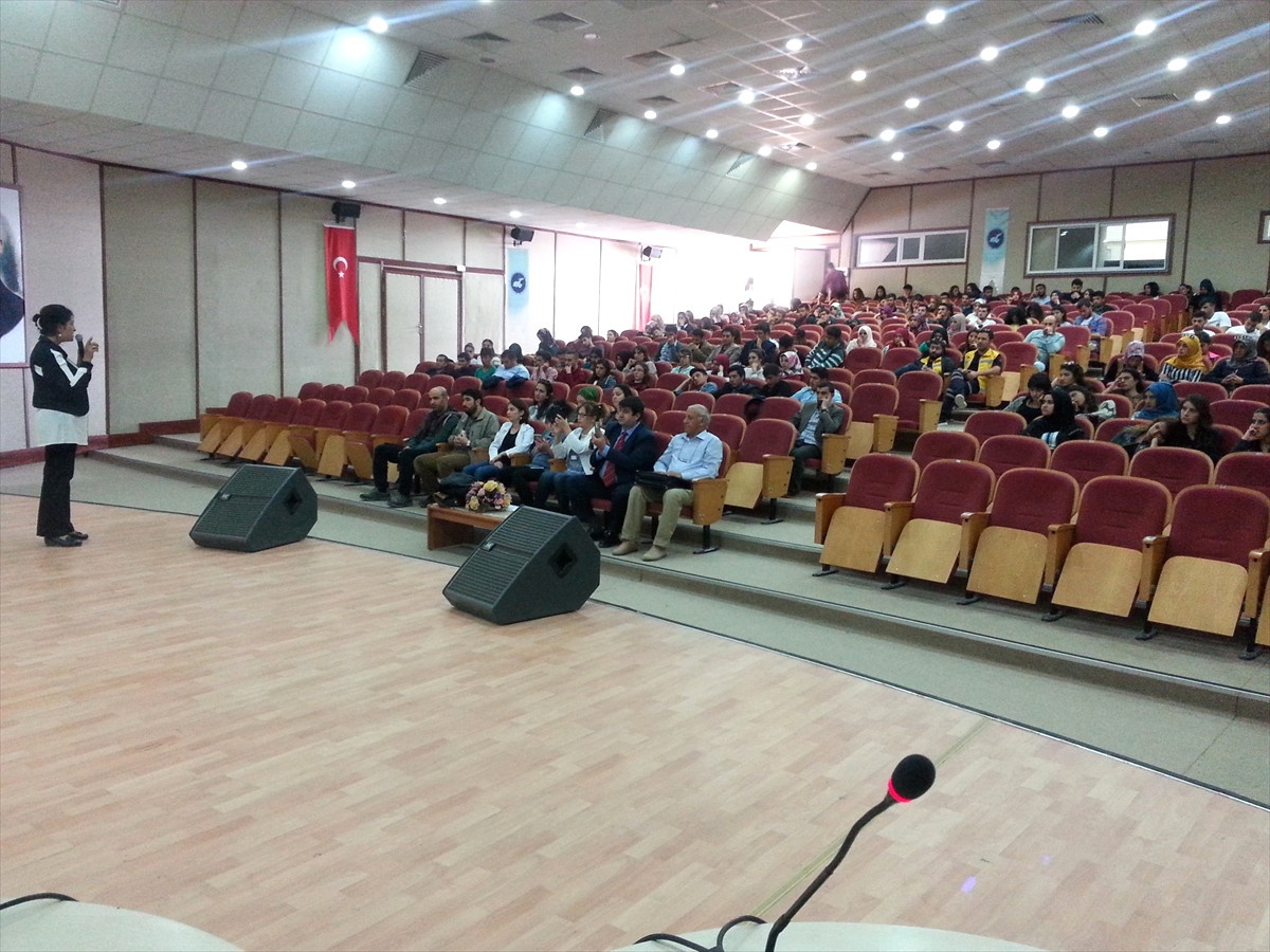 Yyü\'de "Toplumsal Cinsiyet Eşitliği" Konferansı