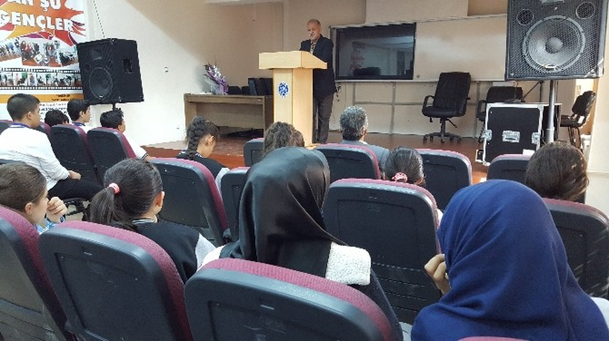 Adıyaman Anadolu Lisesi Aliya İzzetbegoviç\'i Andı