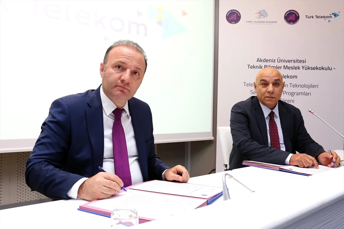 Akdeniz Üniversitesi ile Türk Telekom Arasında İş Birliği