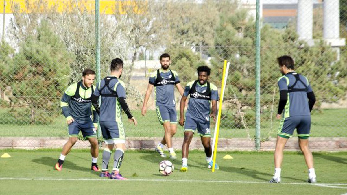 Atiker Konyaspor, Braga Maçının Hazırlıklarını Tamamladı