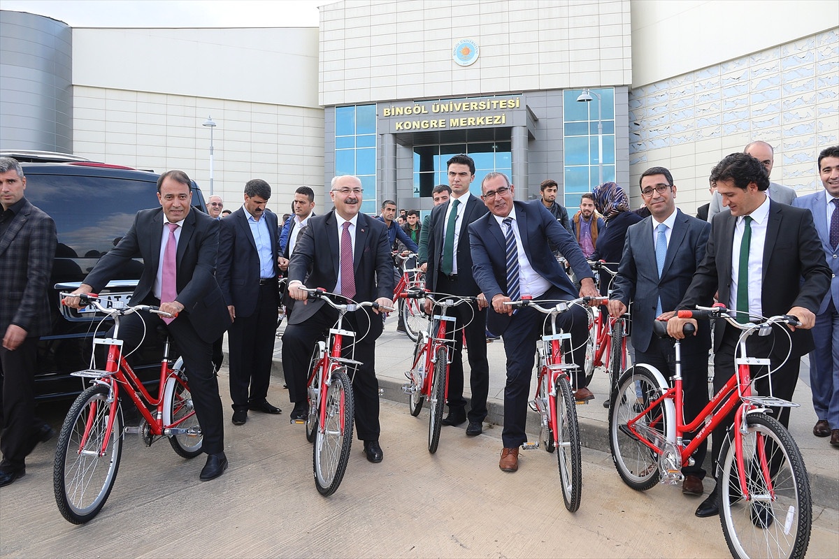 Bingöl\'de Sağlıklı Yaşam İçin Pedal Çevirdiler