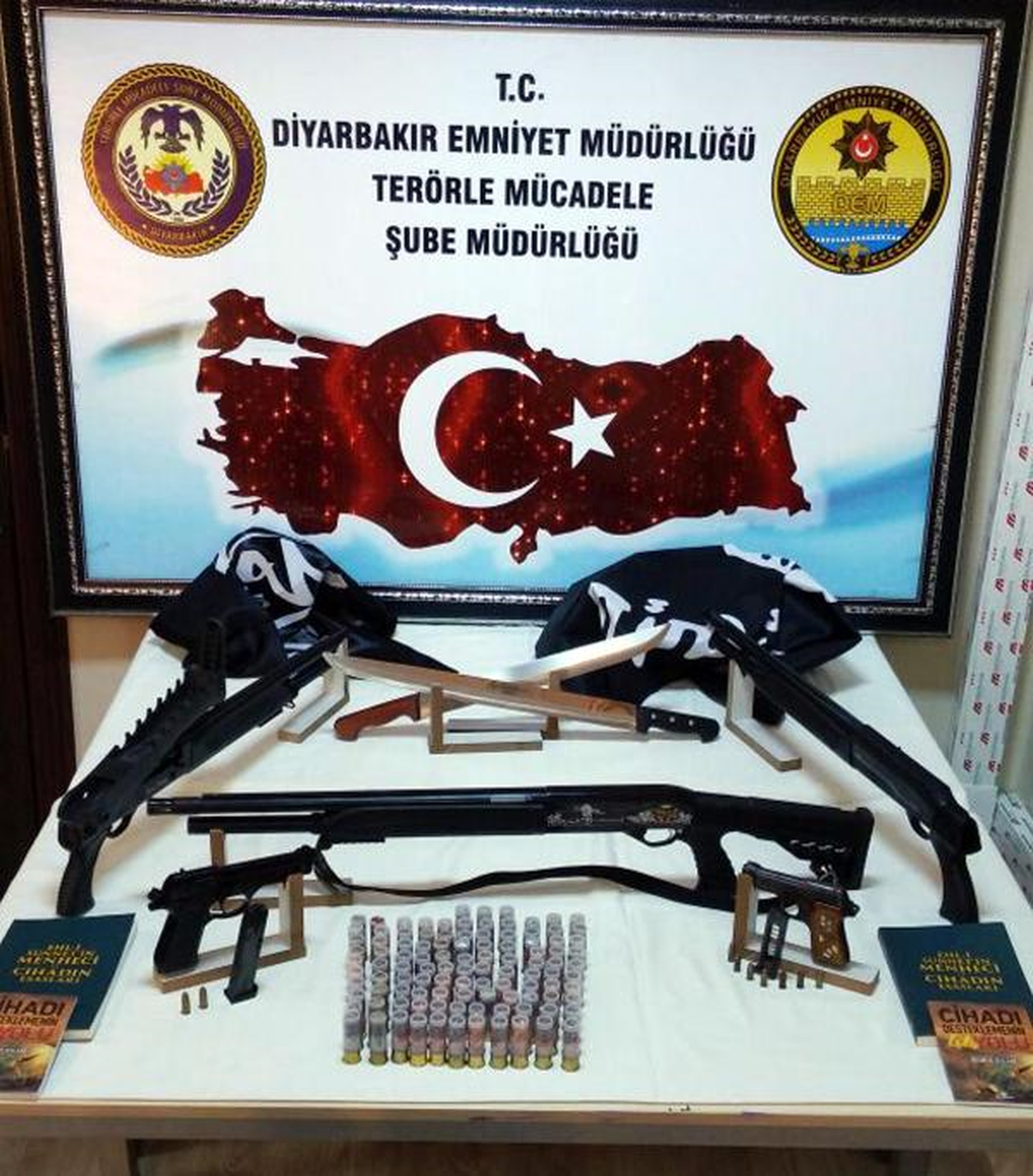 Diyarbakır\'da Işid Operasyonu: 20 Gözaltı (2)