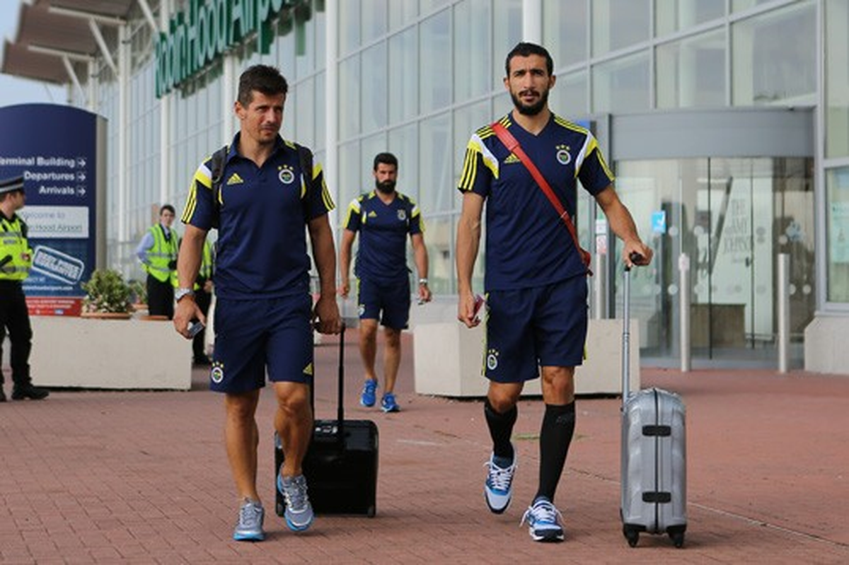 Fenerbahçe, İngiltere\'ye Gitti