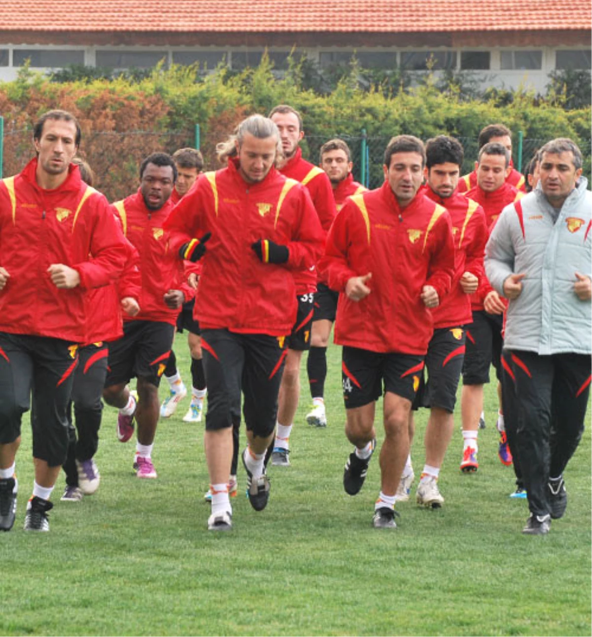 Göztepe\'de Eskişehirspor Maçı Hazırlıkları