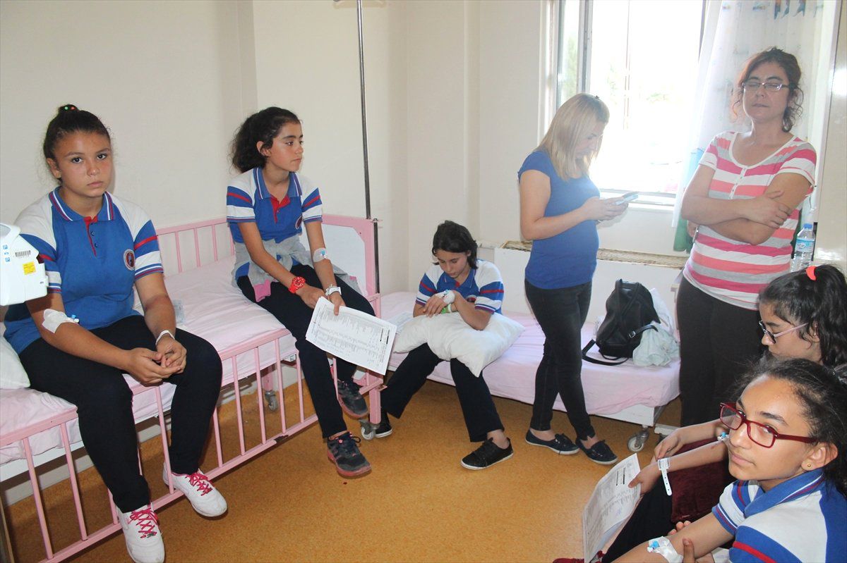 Hatay\'da Gıda Zehirlenmesi Şüphesi