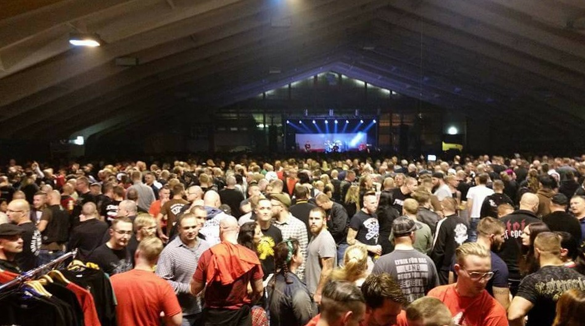 İsviçre'deki Neonaziler Konserde Bir Araya Geldi