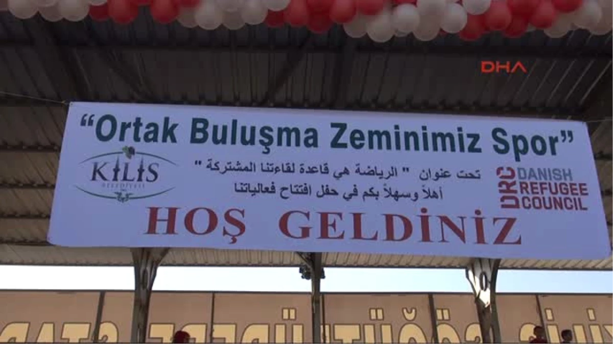 Kilis\'te Türk ve Suriyeli Çocuklar Maç Yaptı