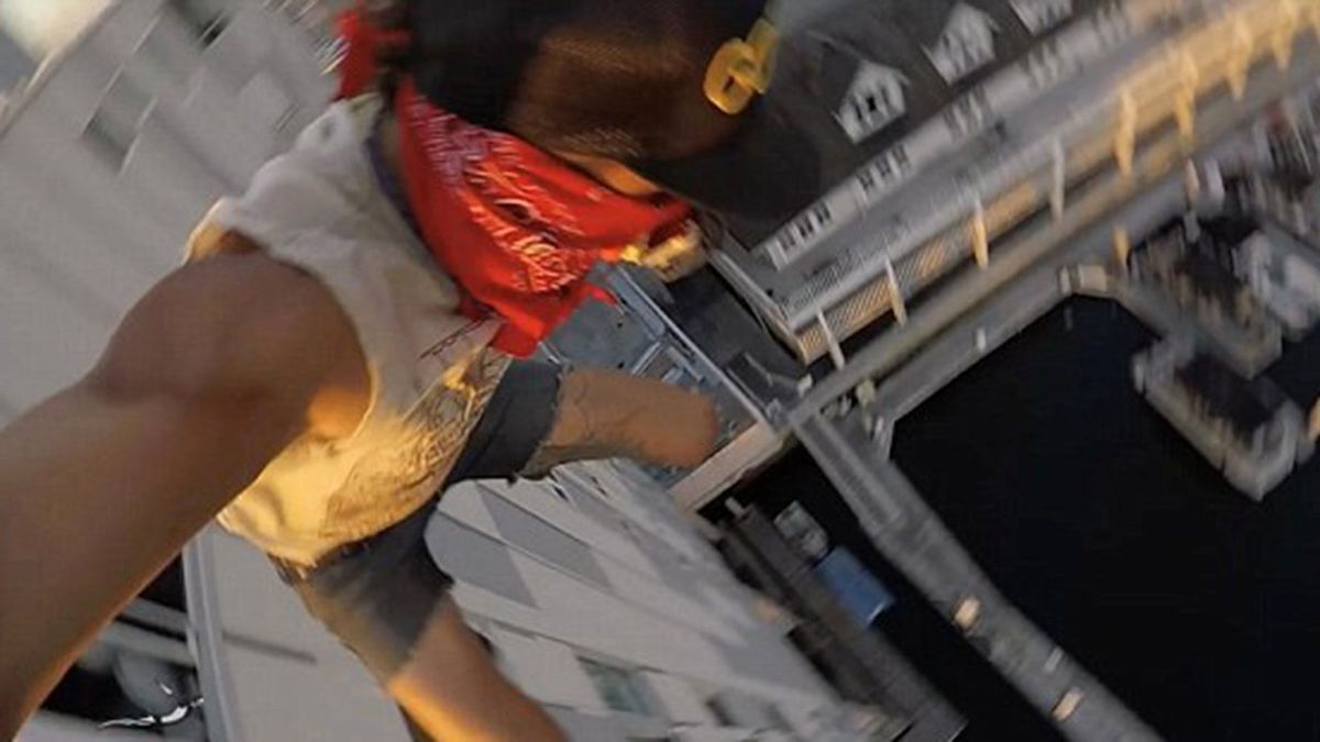 Maceracı Genç 40 Metre Yükseklikten Atladı