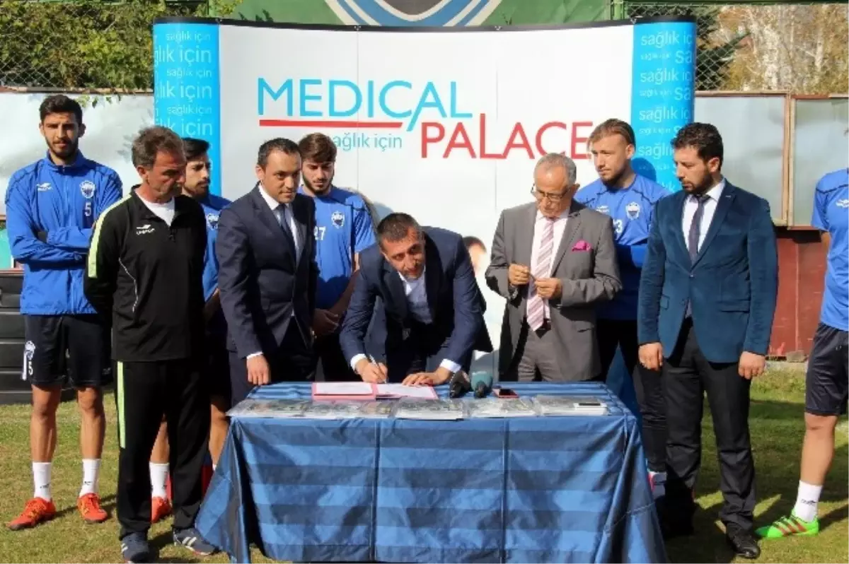 Medical Palace Hastanesi Kayseri Erciyesspor\'a Sağlık Sponsoru Oldu