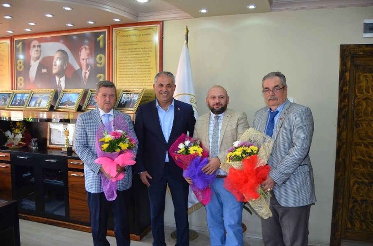 Muhtarlardan Başkan Yaman\'a Ziyaret